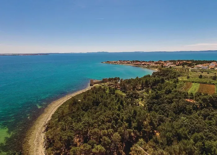 Lovely In With Kitchen *